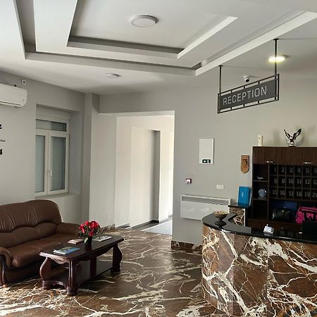 Hotel Mountain View Inn Gusinje Экстерьер фото