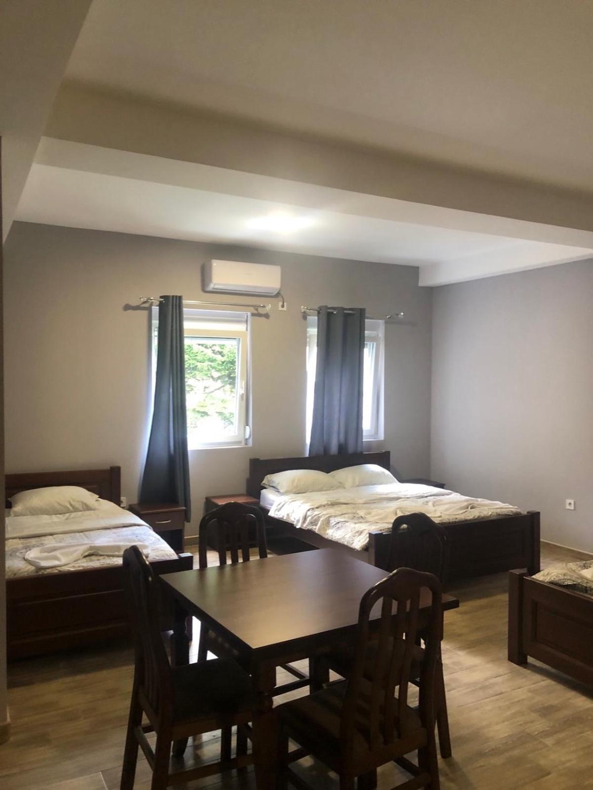 Hotel Mountain View Inn Gusinje Экстерьер фото