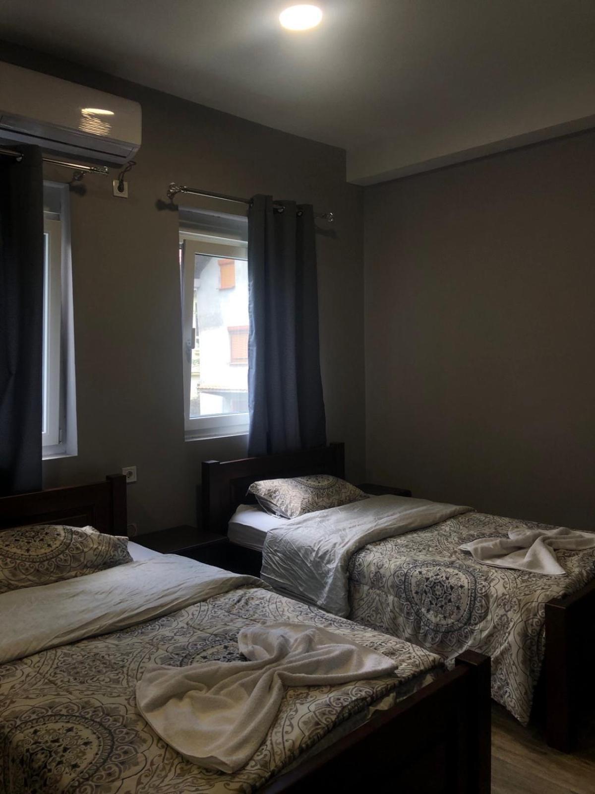Hotel Mountain View Inn Gusinje Экстерьер фото