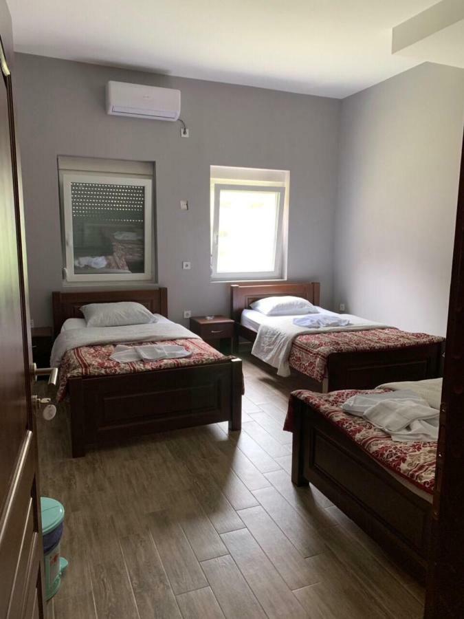 Hotel Mountain View Inn Gusinje Экстерьер фото