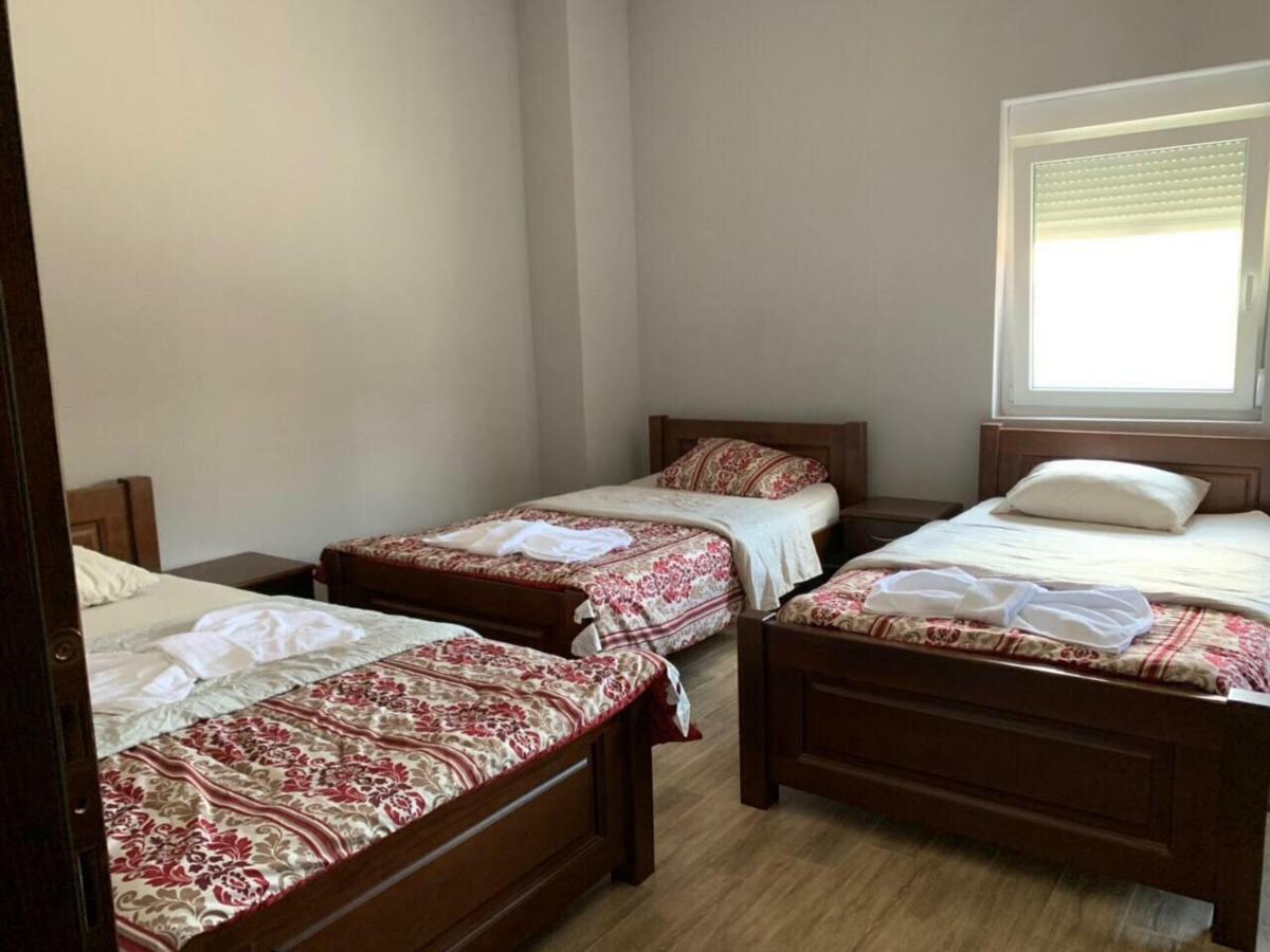 Hotel Mountain View Inn Gusinje Экстерьер фото
